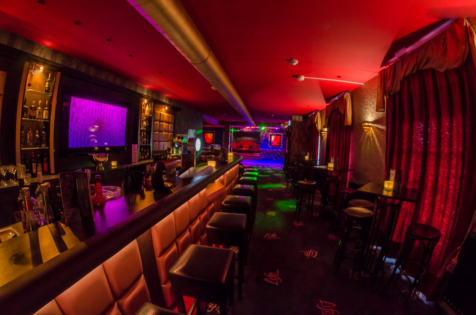 Club-Bar